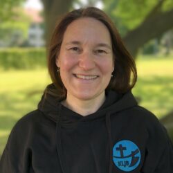 Petra Blümel : Sekretariat
